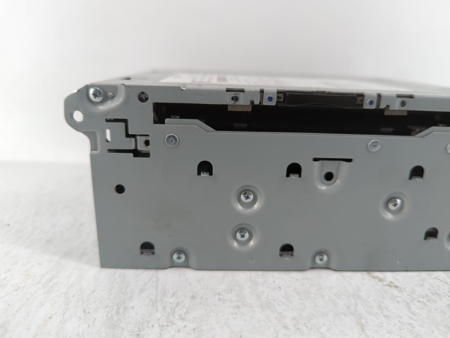 2016-2018 Infiniti Q50 Am Fm Cd Player Radio Receiver - Oemusedautoparts1.com