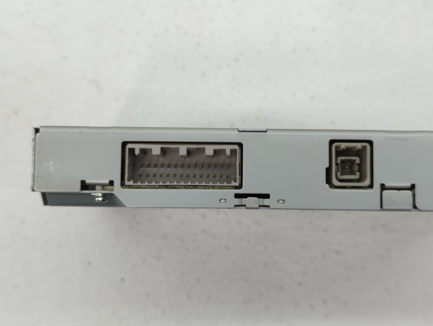 2017 Infiniti Q50 Am Fm Cd Player Radio Receiver - Oemusedautoparts1.com
