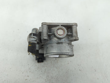 2016-2020 Infiniti Q50 Throttle Body P/N:RME60-52 Fits Fits 2016 2017 2018 2019 2020 OEM Used Auto Parts