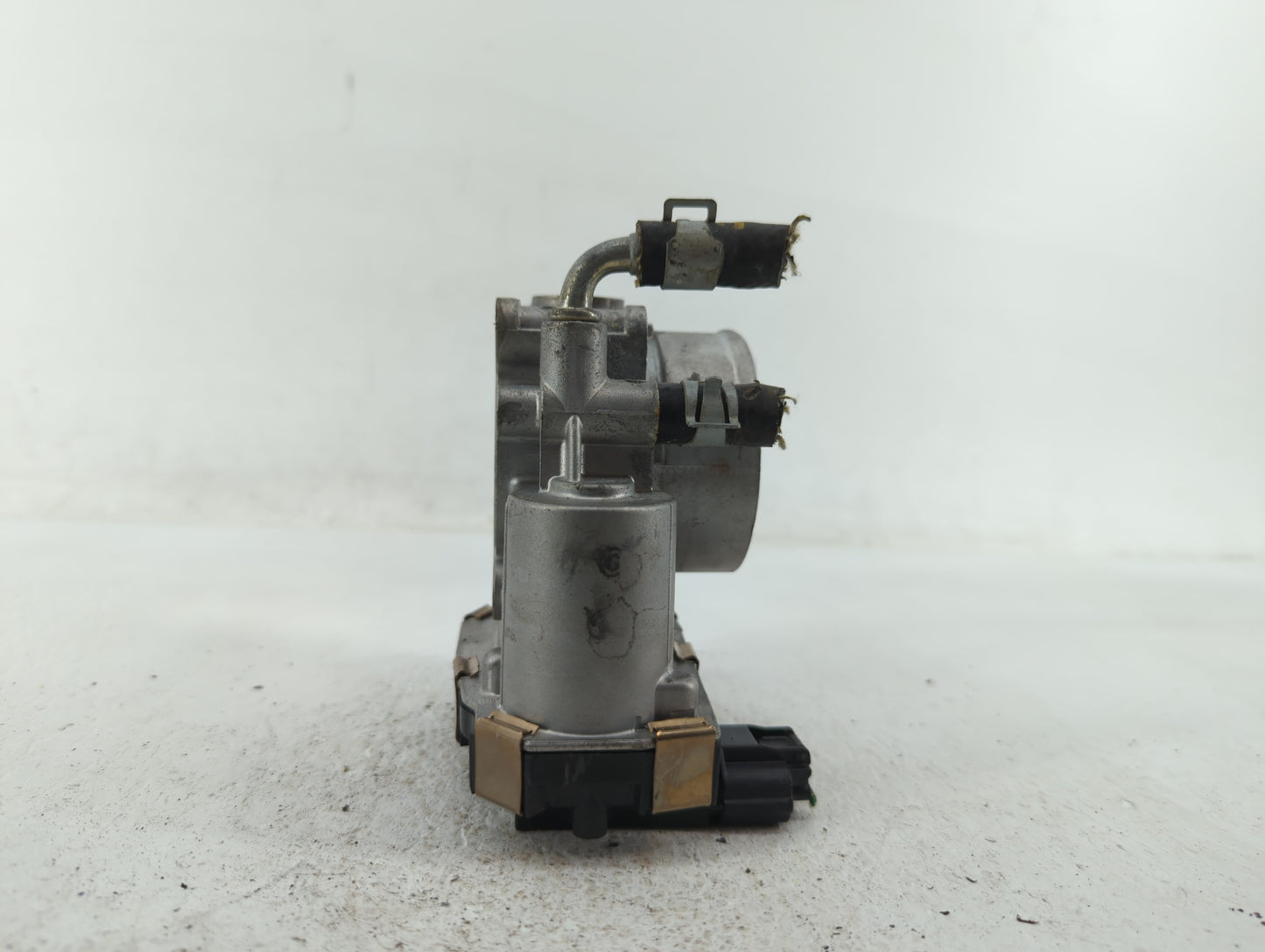 2016-2020 Infiniti Q50 Throttle Body P/N:RME60-52 Fits Fits 2016 2017 2018 2019 2020 OEM Used Auto Parts - Oemusedautoparts1