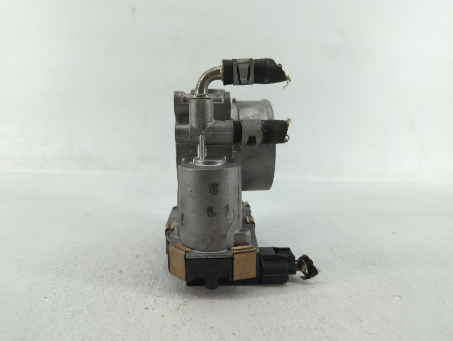 2016-2020 Infiniti Q50 Throttle Body P/N:RME60-52 Fits Fits 2016 2017 2018 2019 2020 OEM Used Auto Parts - Oemusedautoparts1