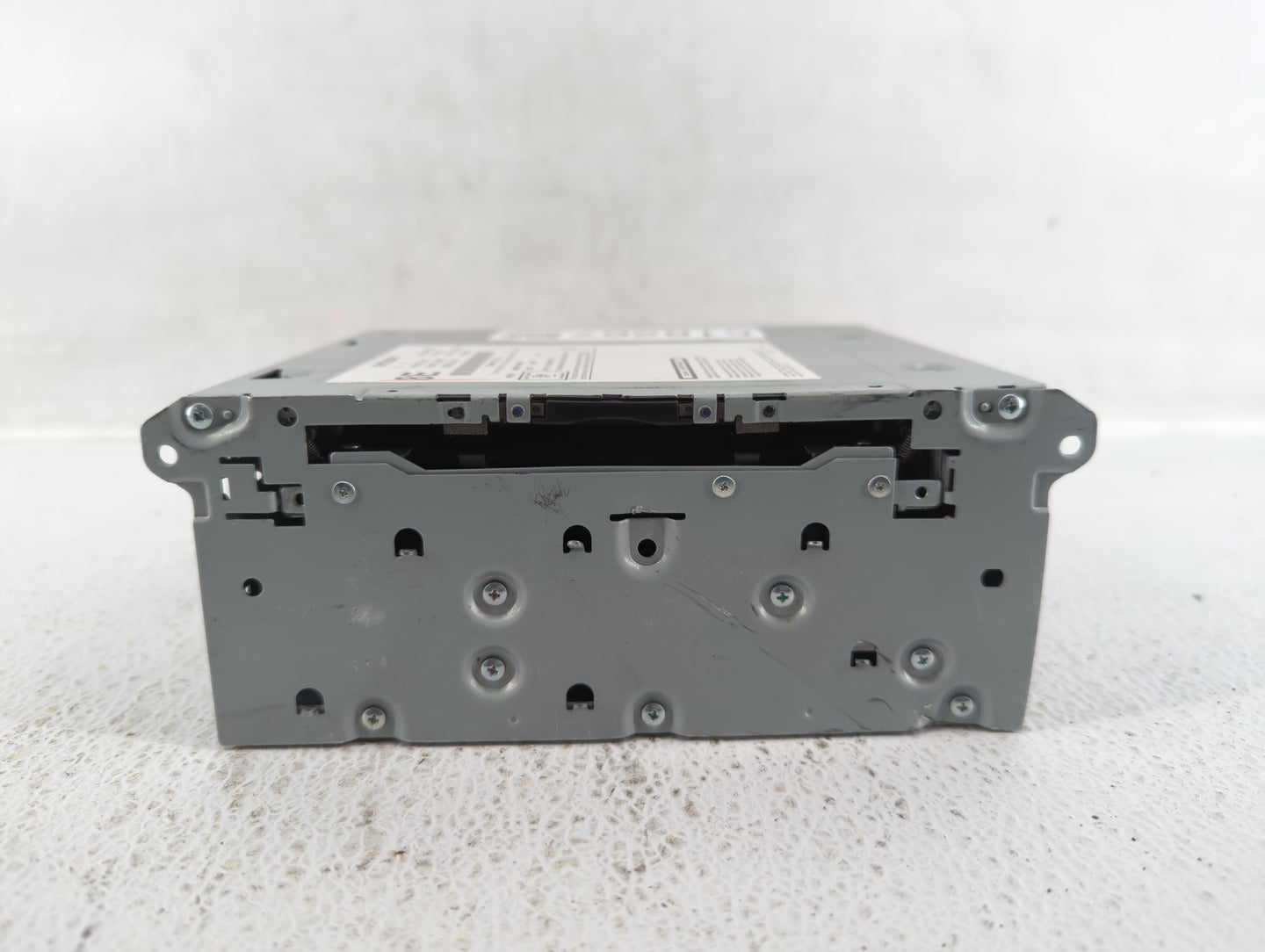 2016-2018 Infiniti Q50 Am Fm Cd Player Radio Receiver - Oemusedautoparts1.com