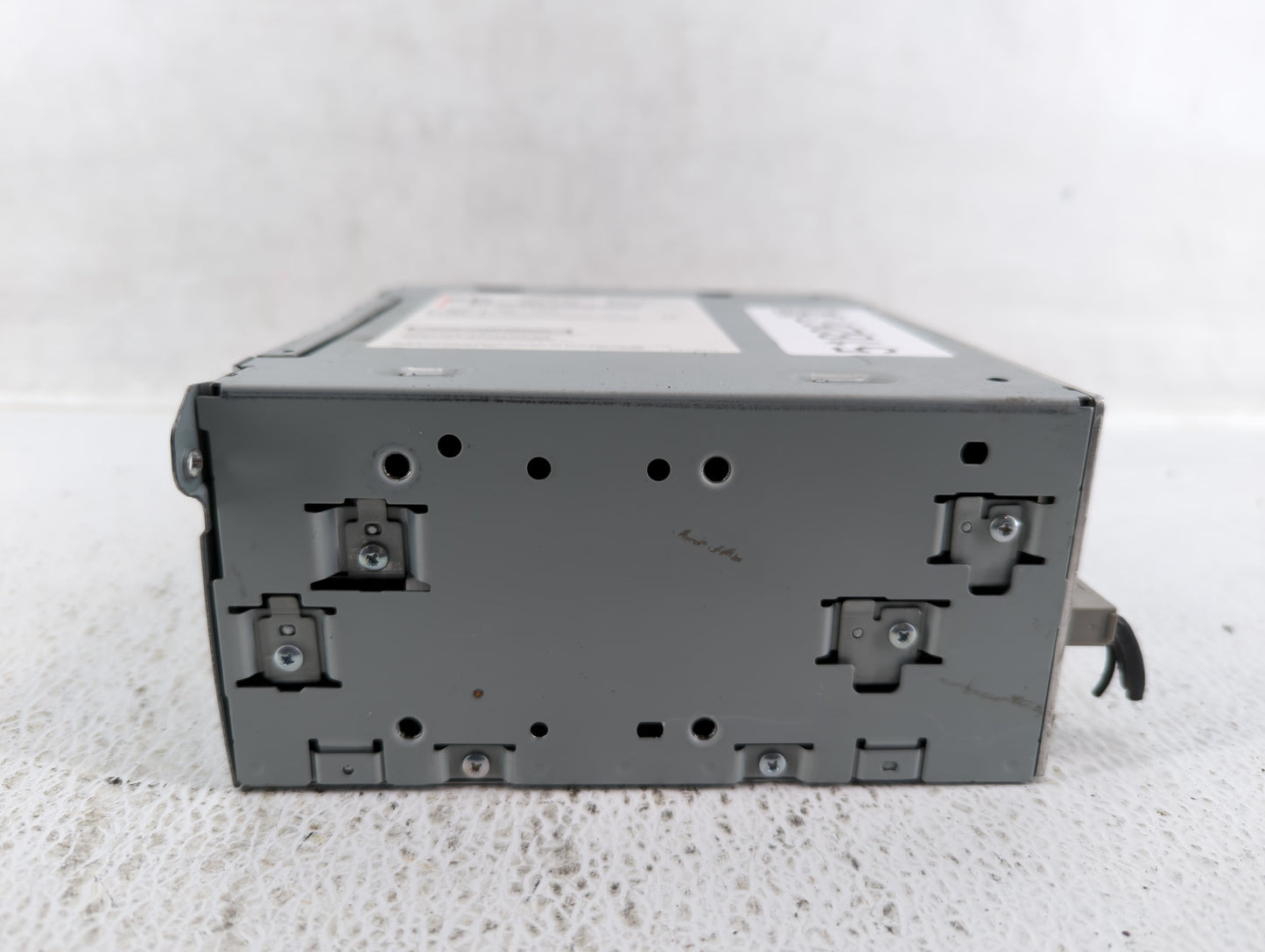 2016-2018 Infiniti Q50 Am Fm Cd Player Radio Receiver - Oemusedautoparts1.com