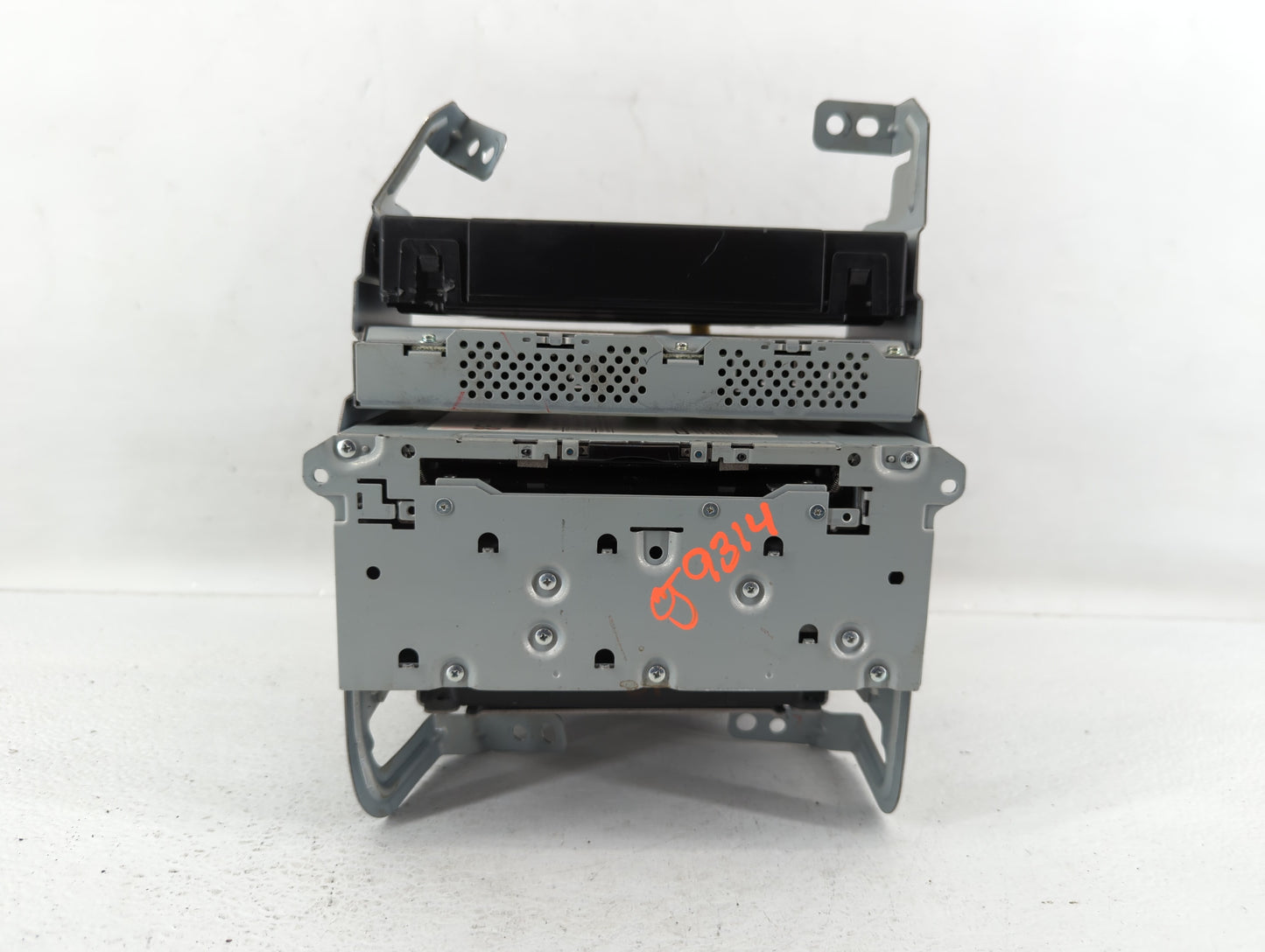2014-2018 Infiniti Q50 Am Fm Cd Player Radio Receiver - Oemusedautoparts1.com