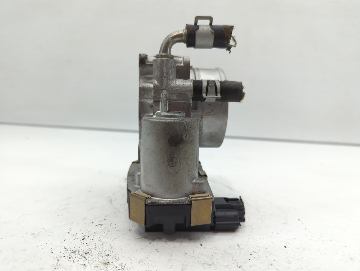 2016-2020 Infiniti Q50 Throttle Body P/N:RME60-52 Fits Fits 2016 2017 2018 2019 2020 OEM Used Auto Parts - Oemusedautoparts1