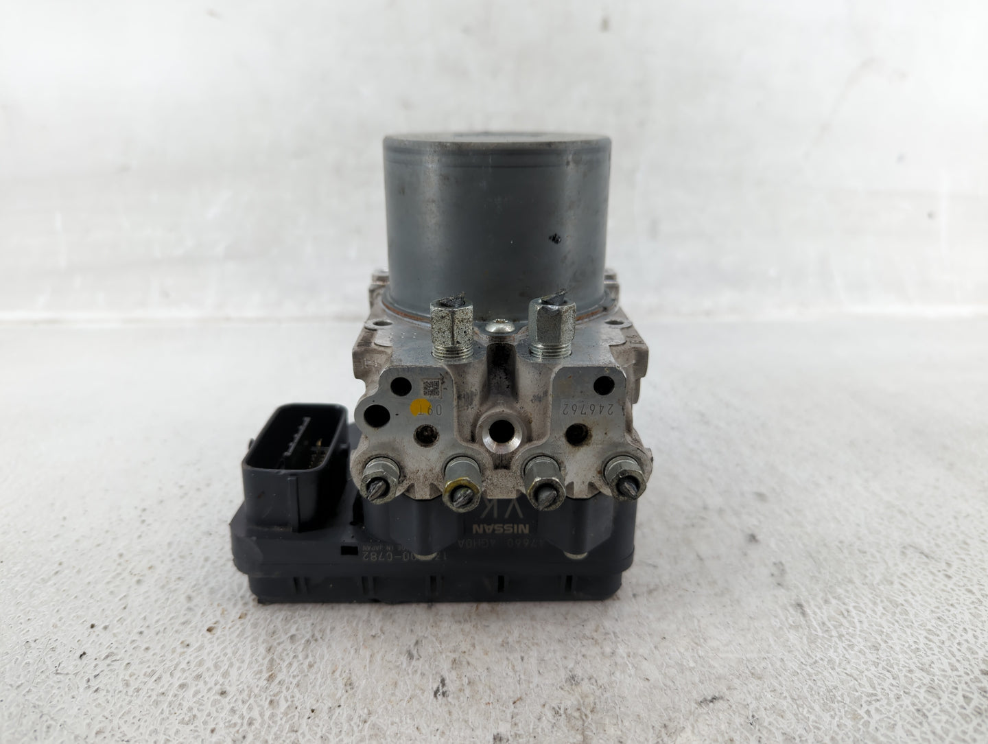 2016-2017 Infiniti Q50 ABS Pump Control Module Replacement P/N:133000-0782 47660 4GH0A Fits Fits 2016 2017 OEM Used Auto Par