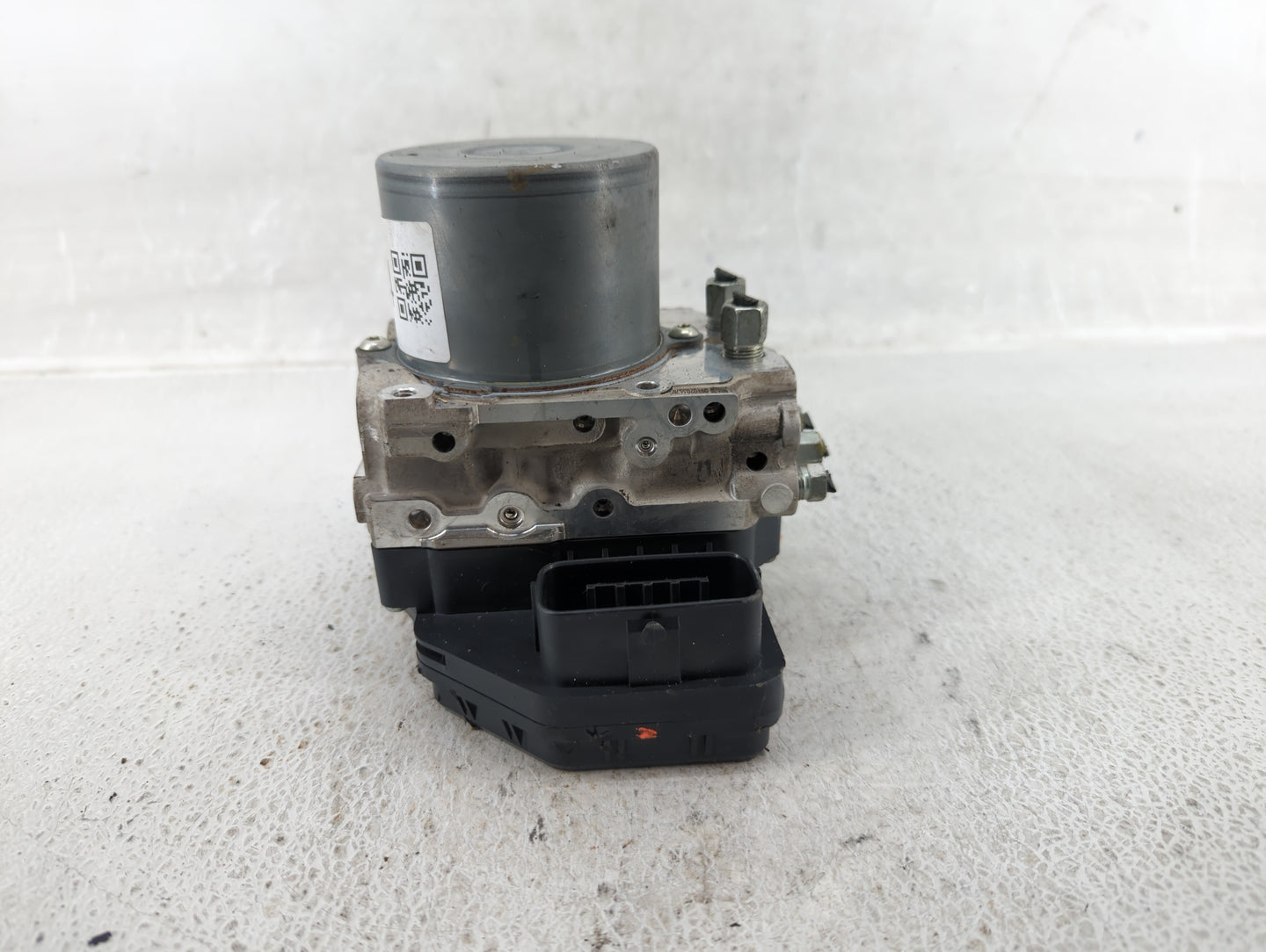 2016-2017 Infiniti Q50 ABS Pump Control Module Replacement P/N:133000-0782 47660 4GH0A Fits Fits 2016 2017 OEM Used Auto Par