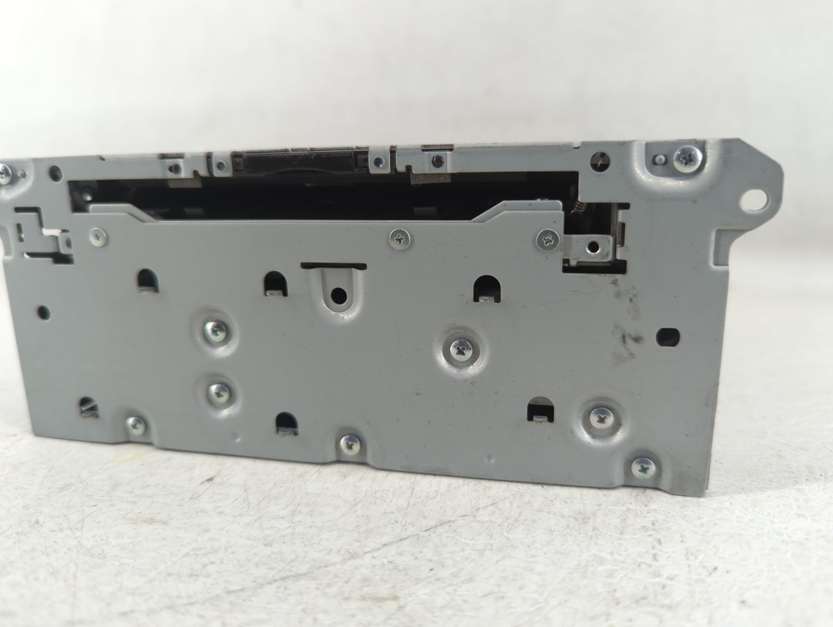 2016-2018 Infiniti Q50 Am Fm Cd Player Radio Receiver 548955 - Oemusedautoparts1.com