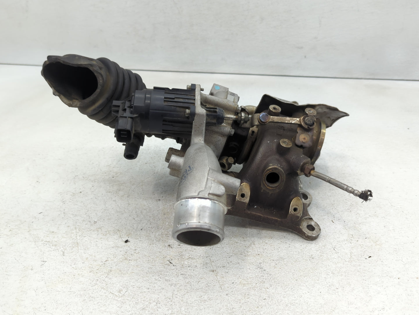 2016 Infiniti Q50 Turbocharger Turbo Charger Super Charger Supercharger - Oemusedautoparts1.com