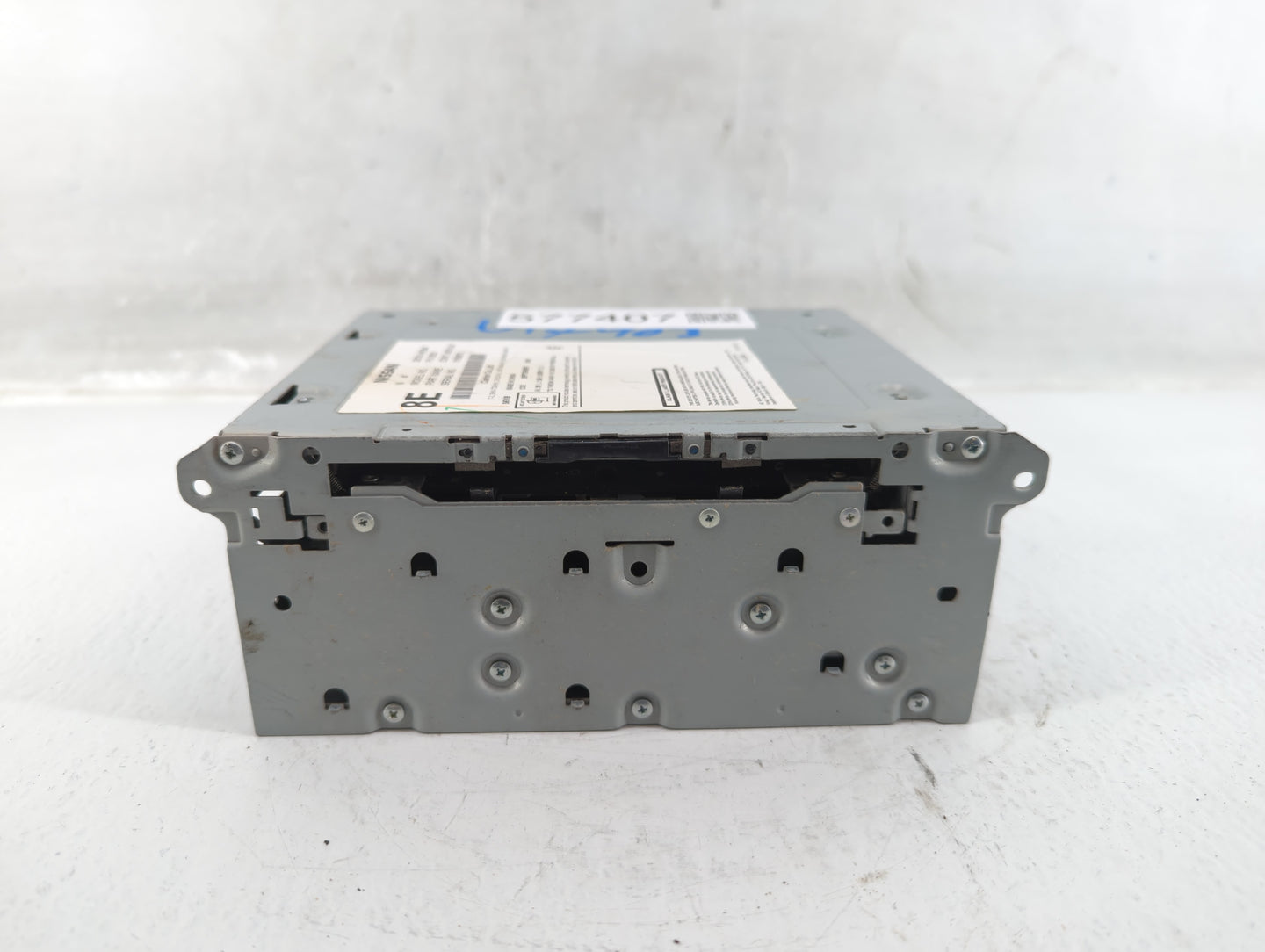 2016-2018 Infiniti Q50 Am Fm Cd Player Radio Receiver - Oemusedautoparts1.com