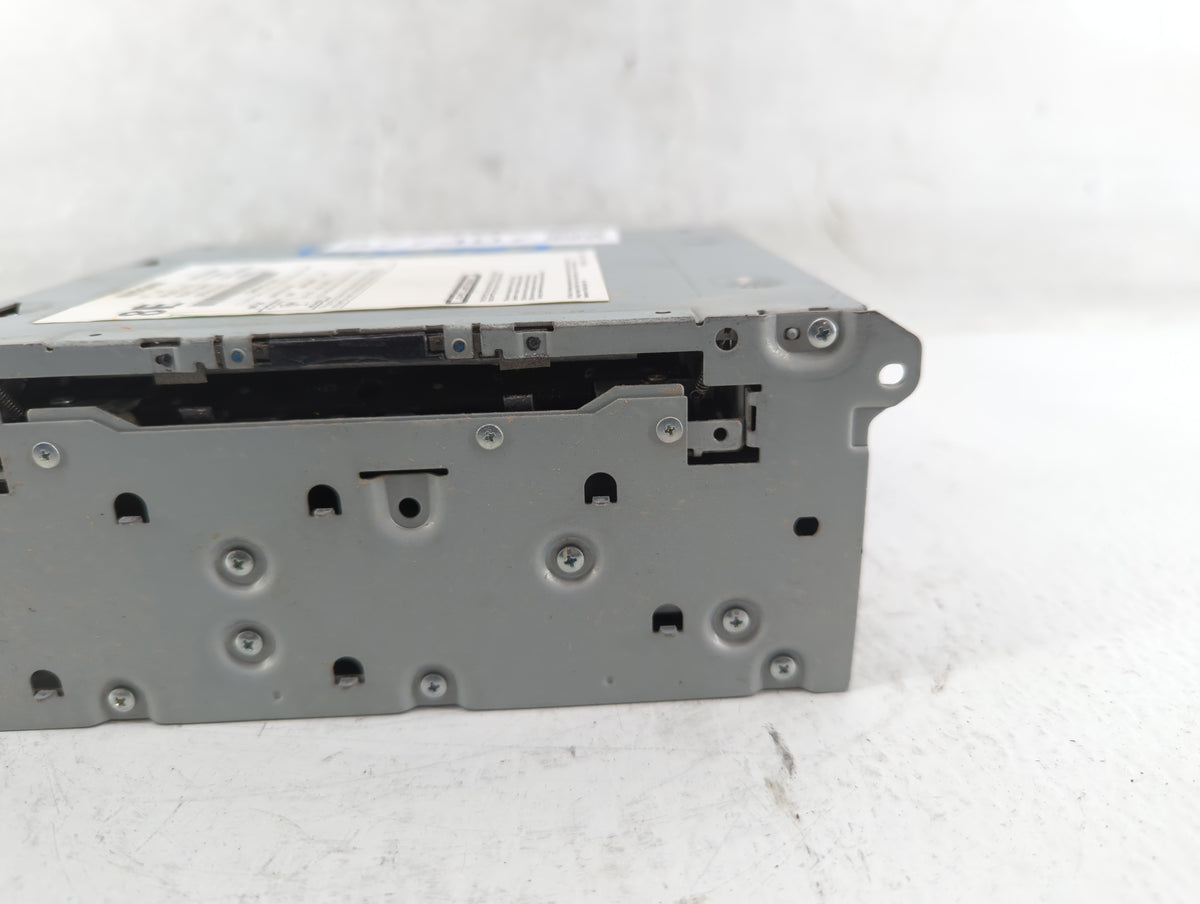2016-2018 Infiniti Q50 Am Fm Cd Player Radio Receiver 577407 - Oemusedautoparts1.com
