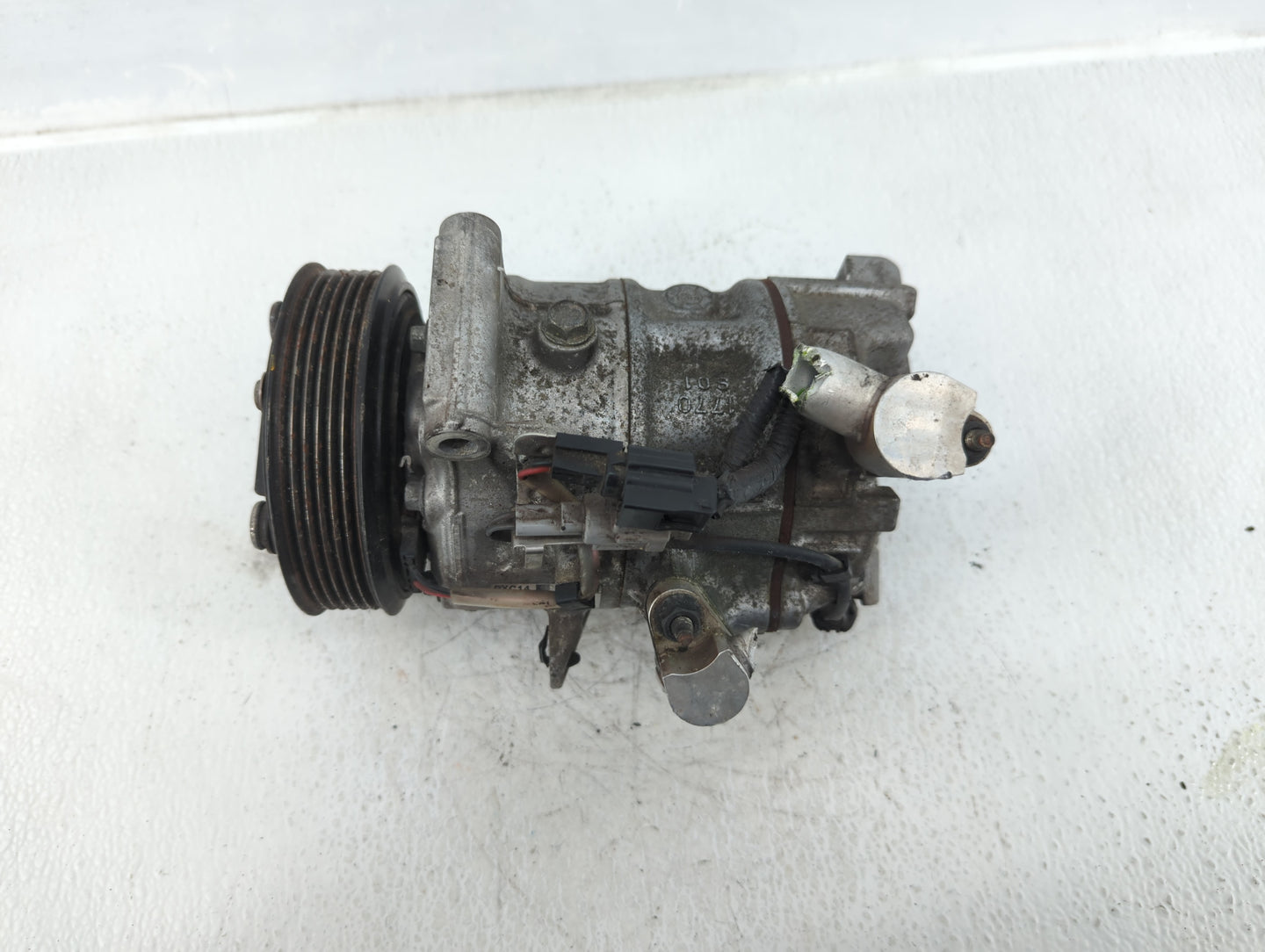 2016-2020 Infiniti Q50 Air Conditioning A/c Ac Compressor Oem - Oemusedautoparts1.com