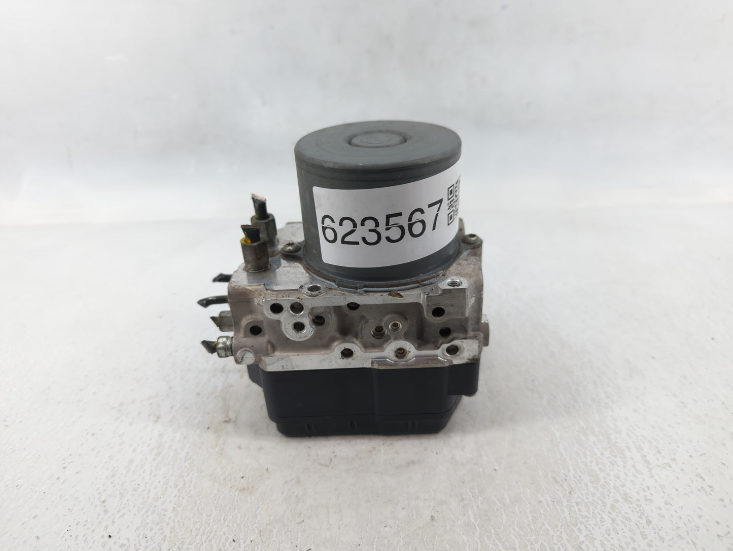 2016-2017 Infiniti Q50 ABS Pump Control Module Replacement P/N:133000-0802 47660 4GK0A Fits Fits 2016 2017 OEM Used Auto Par