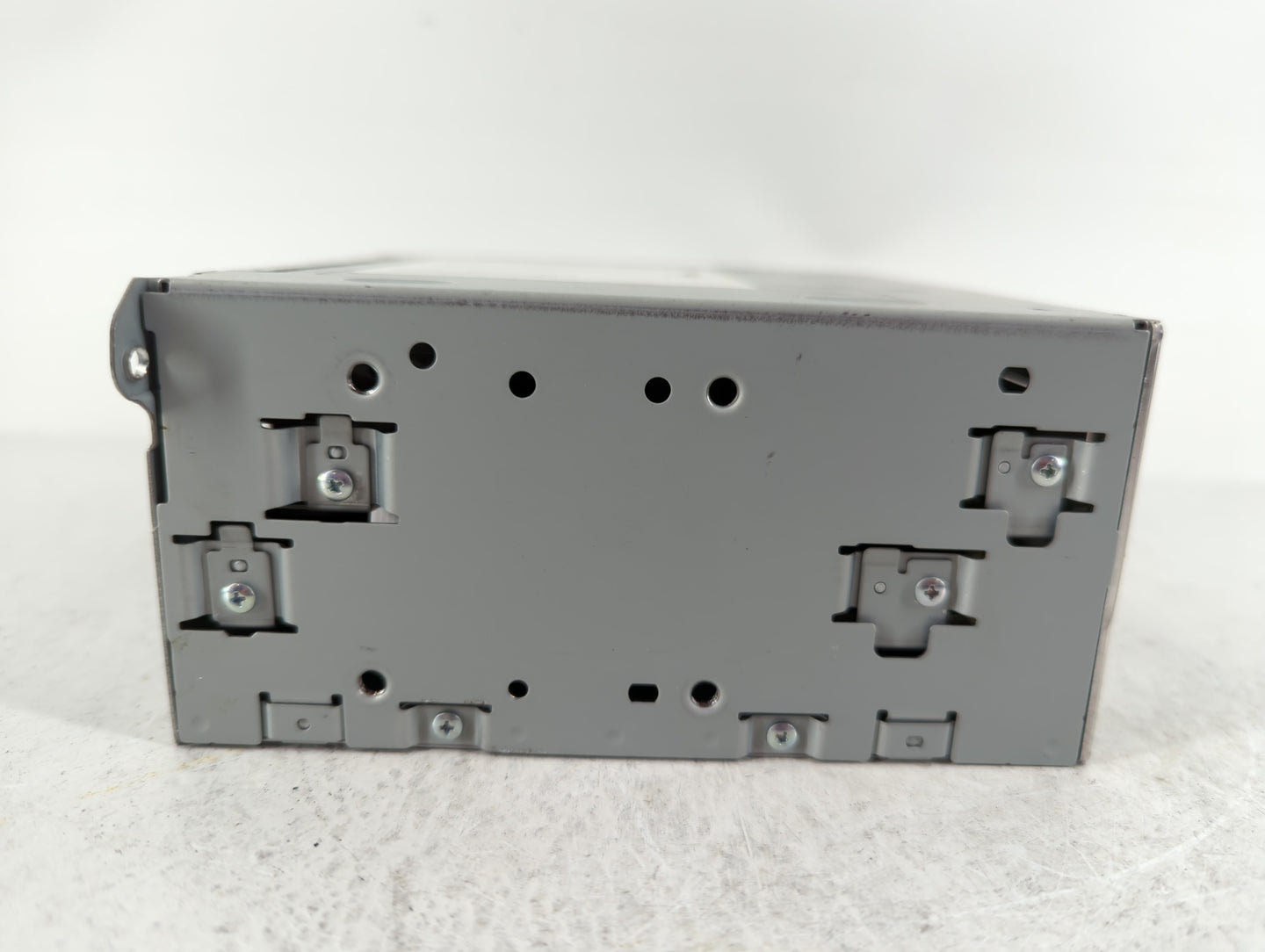 2016-2018 Infiniti Q50 Am Fm Cd Player Radio Receiver 642113 - Oemusedautoparts1.com