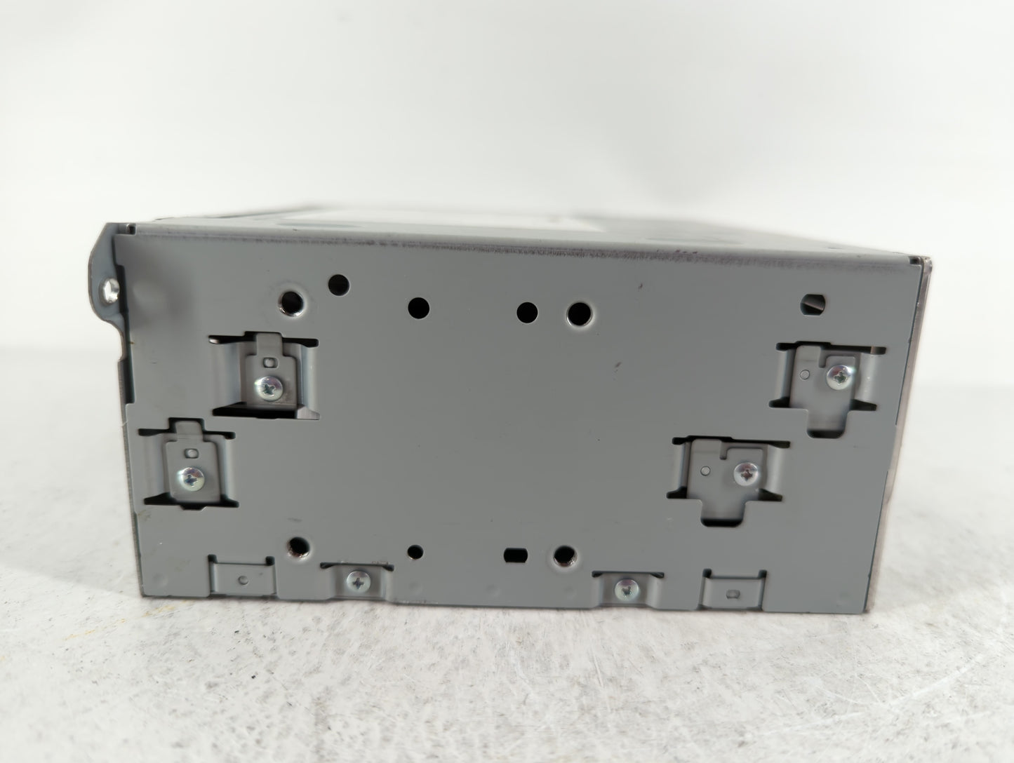 2016-2018 Infiniti Q50 Am Fm Cd Player Radio Receiver 642113 - Oemusedautoparts1.com