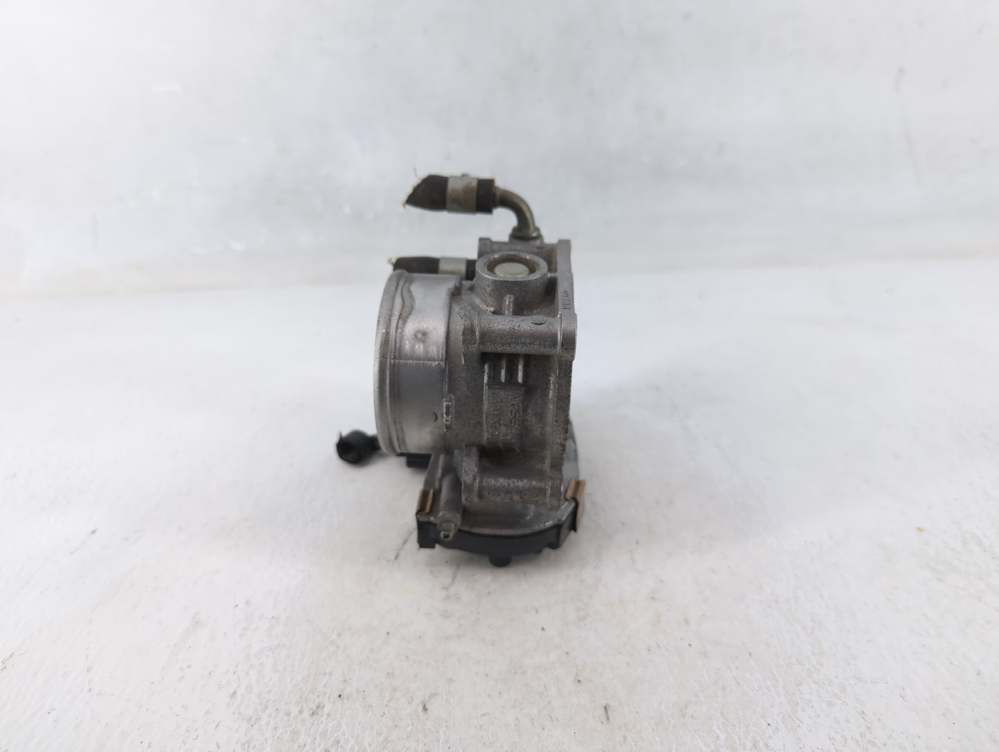 2016-2020 Infiniti Q50 Throttle Body P/N:RME60-52 Fits Fits 2016 2017 2018 2019 2020 OEM Used Auto Parts - Oemusedautoparts1