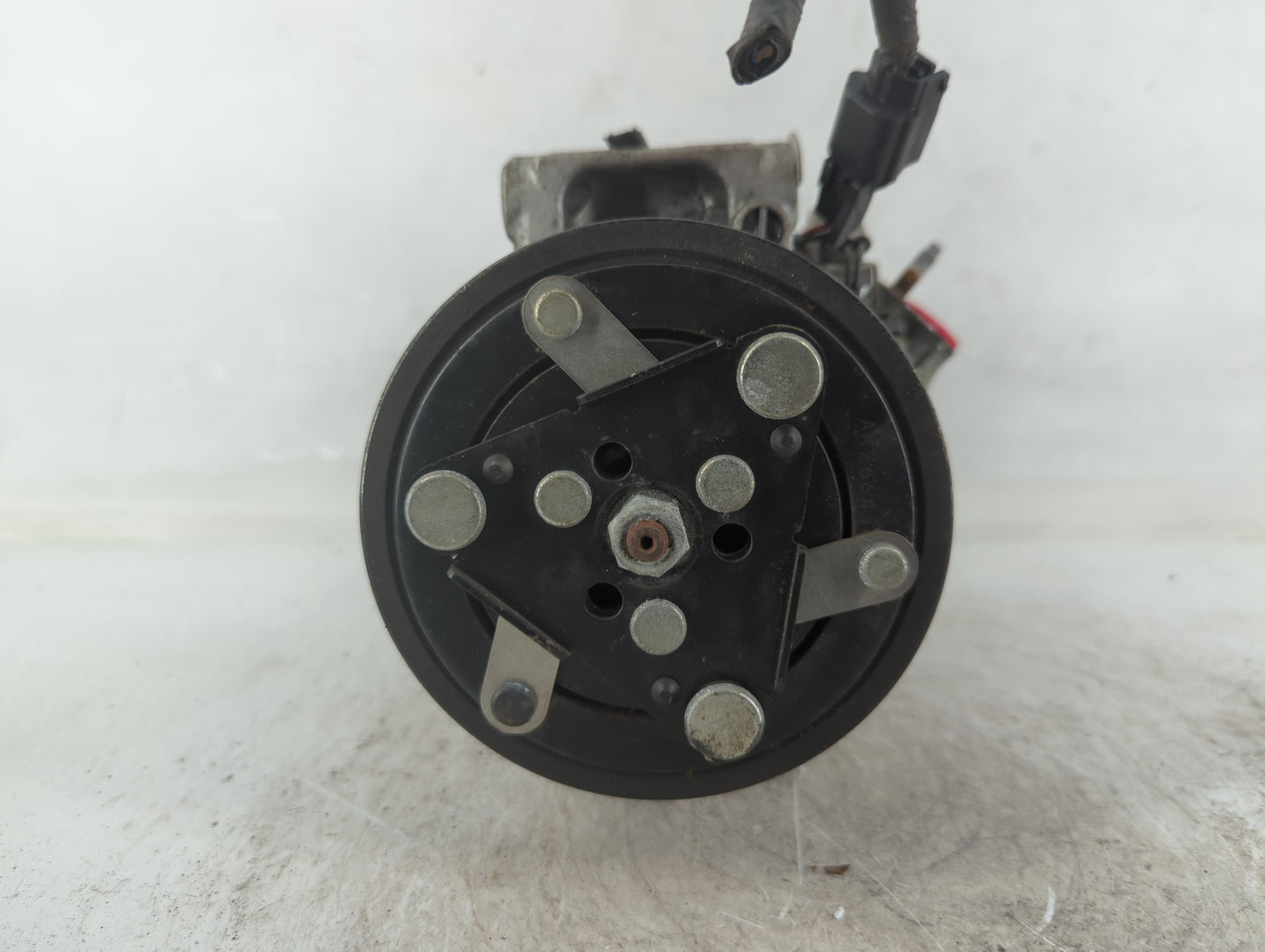 2016-2020 Infiniti Q50 Air Conditioning A/c Ac Compressor Oem - Oemusedautoparts1.com