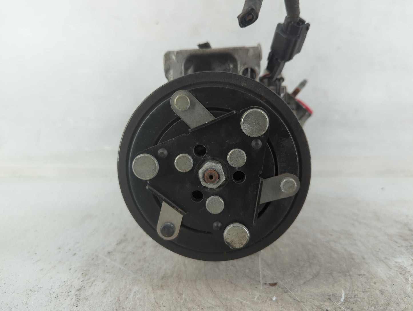 2016-2020 Infiniti Q50 Air Conditioning A/c Ac Compressor Oem - Oemusedautoparts1.com