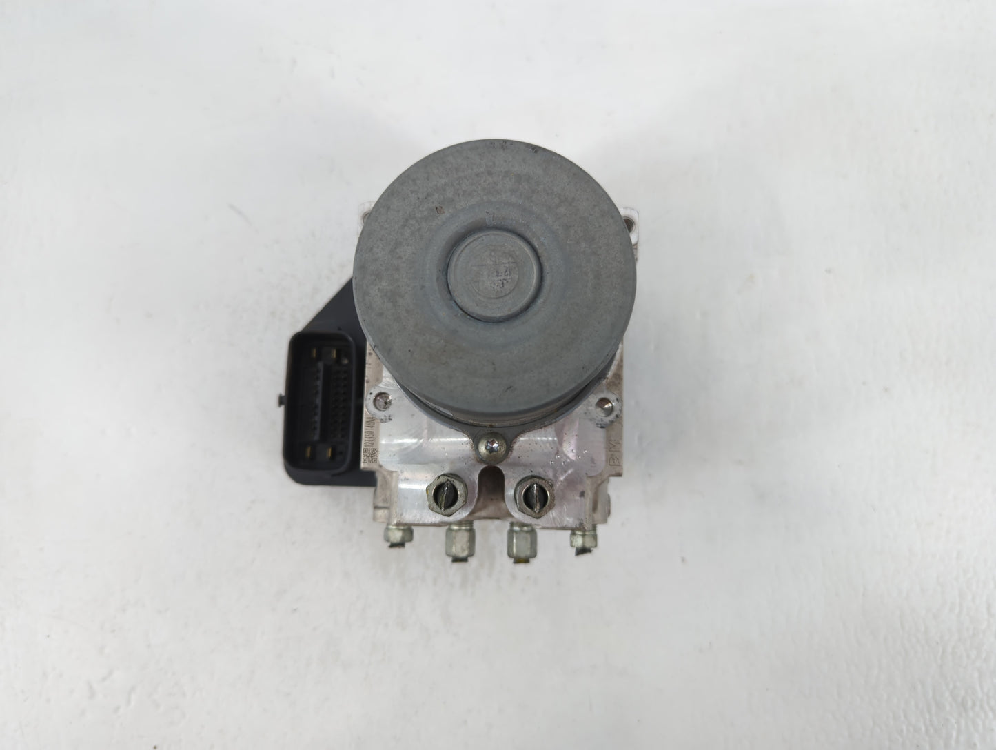 2016-2017 Infiniti Q50 ABS Pump Control Module Replacement P/N:47660 4GH0A 133000-0782 Fits Fits 2016 2017 OEM Used Auto Par
