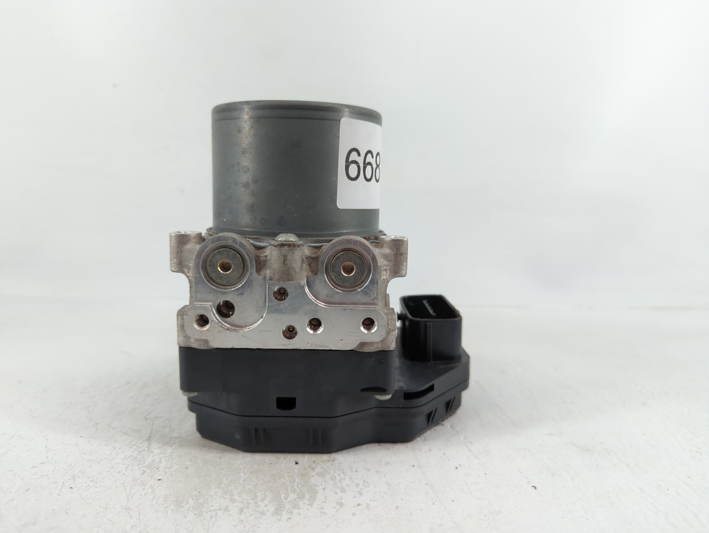 2016-2017 Infiniti Q50 ABS Pump Control Module Replacement P/N:47660 4GH0A 133000-0782 Fits Fits 2016 2017 OEM Used Auto Par