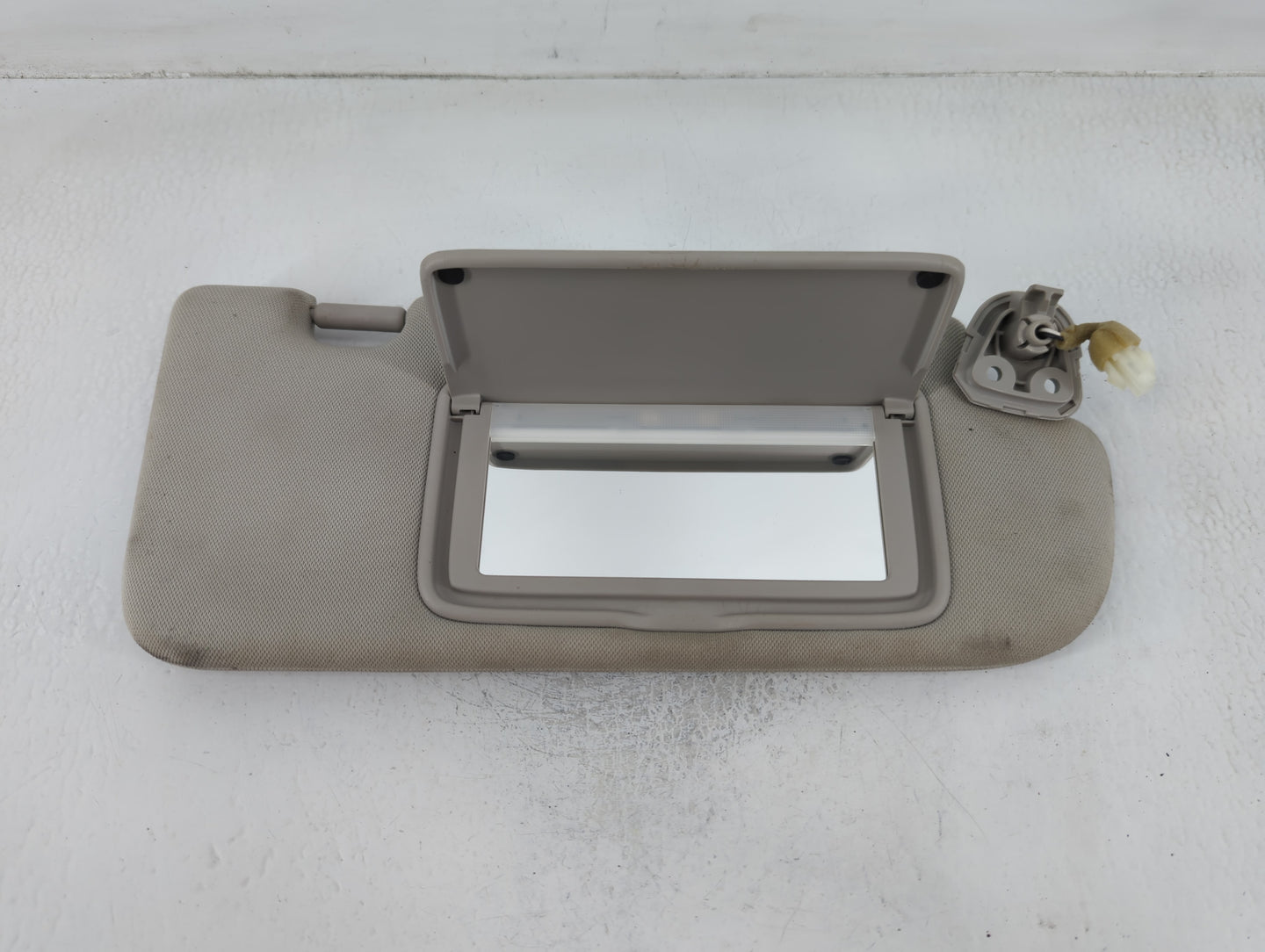 2014-2020 Infiniti Q50 Sun Visor Shade Replacement Passenger Right Mirror Fits Fits 2014 2015 2016 2017 2018 2019 2020 OEM U