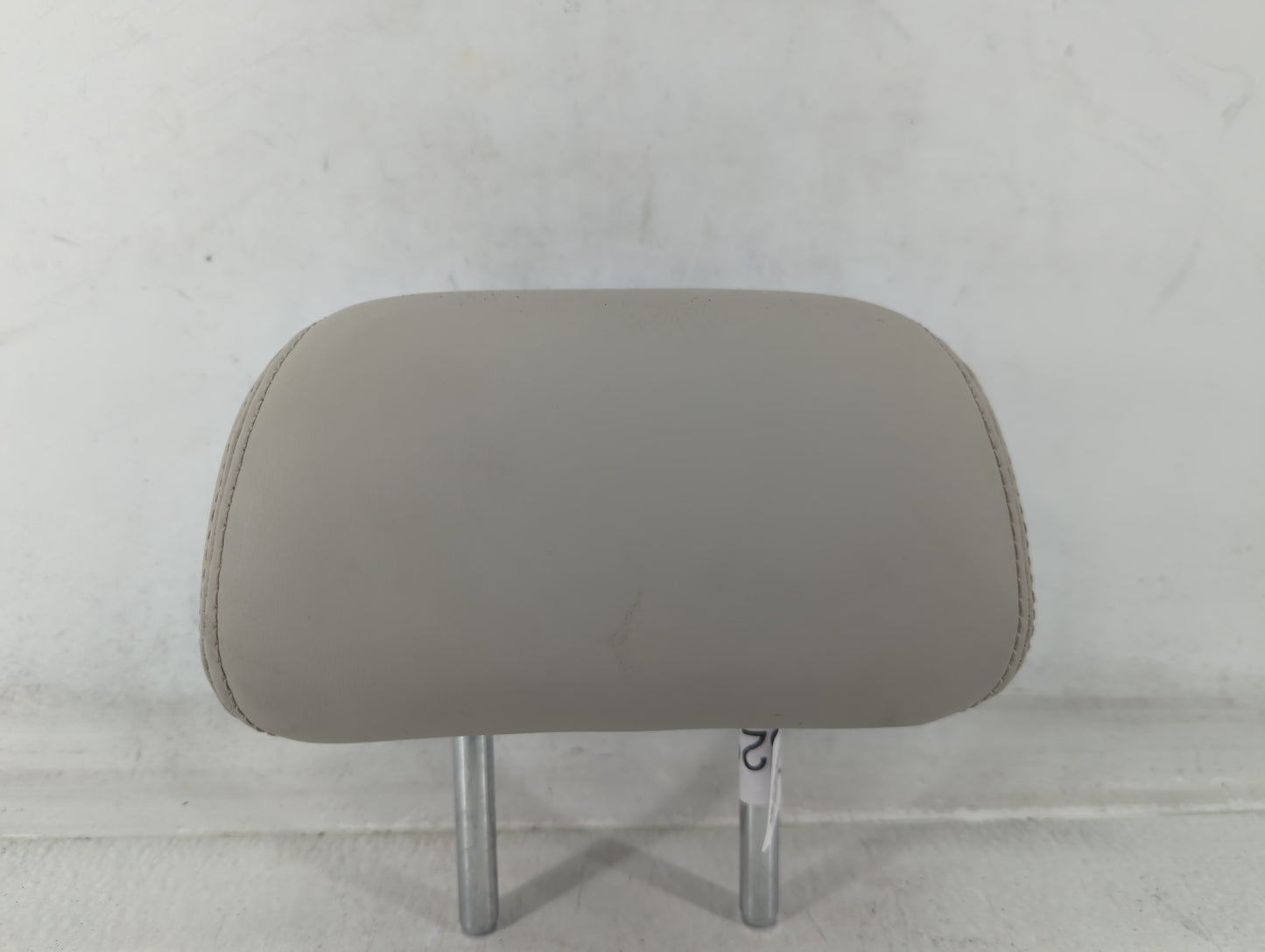 2016-2017 Infiniti Q50 Headrest Head Rest Front Driver Passenger Seat - Oemusedautoparts1.com