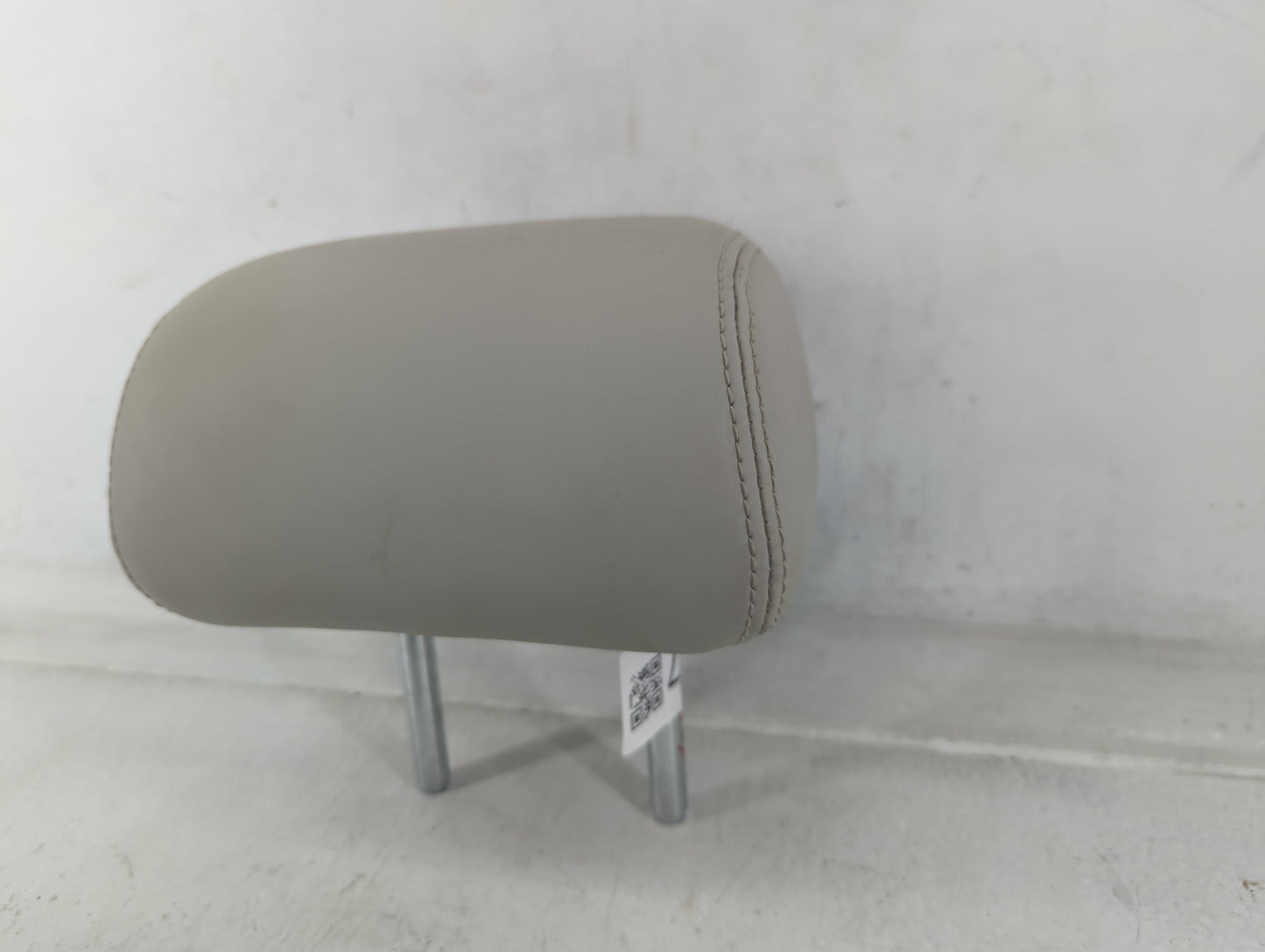 2016-2017 Infiniti Q50 Headrest Head Rest Front Driver Passenger Seat - Oemusedautoparts1.com