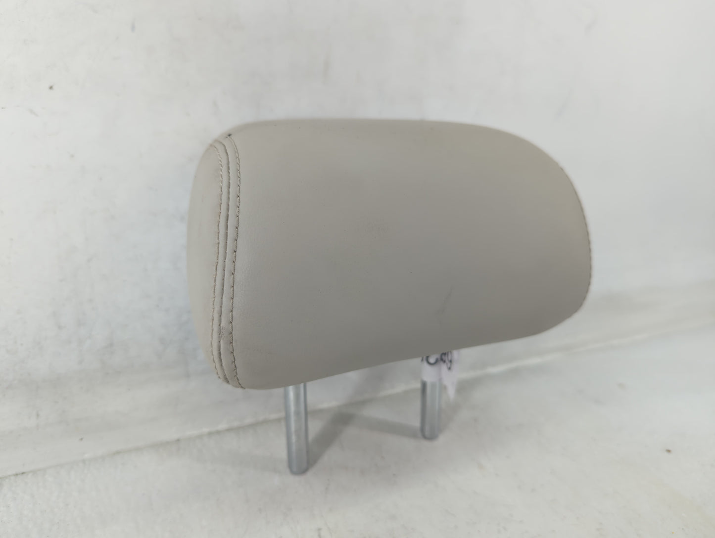 2016-2017 Infiniti Q50 Headrest Head Rest Front Driver Passenger Seat - Oemusedautoparts1.com