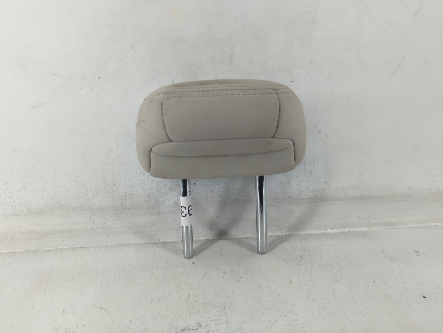 2016-2017 Infiniti Q50 Headrest Head Rest Front Driver Passenger Seat - Oemusedautoparts1.com
