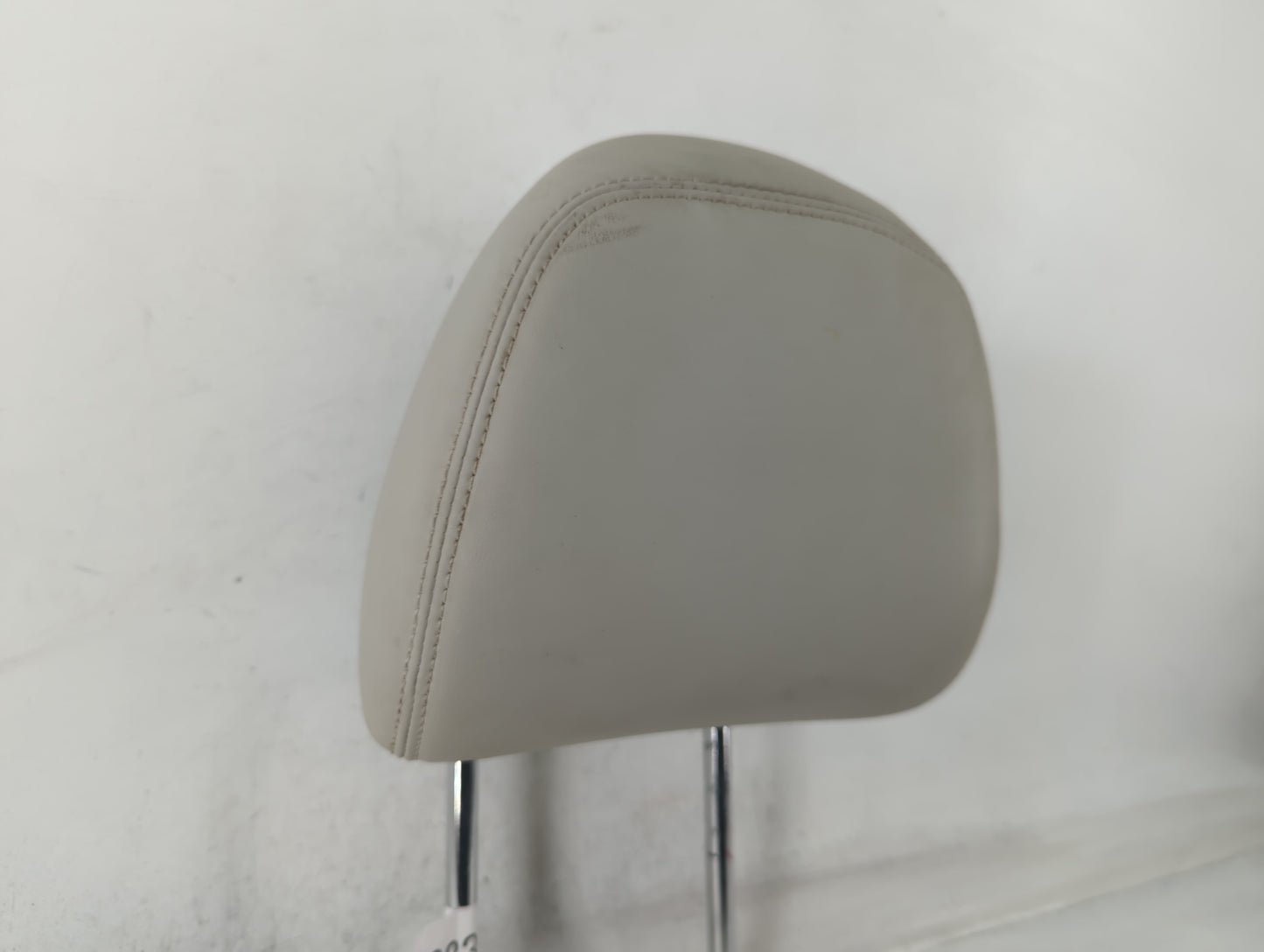2017-2017 Infiniti Q50 Headrest Head Rest Front Driver Passenger Seat - Oemusedautoparts1.com