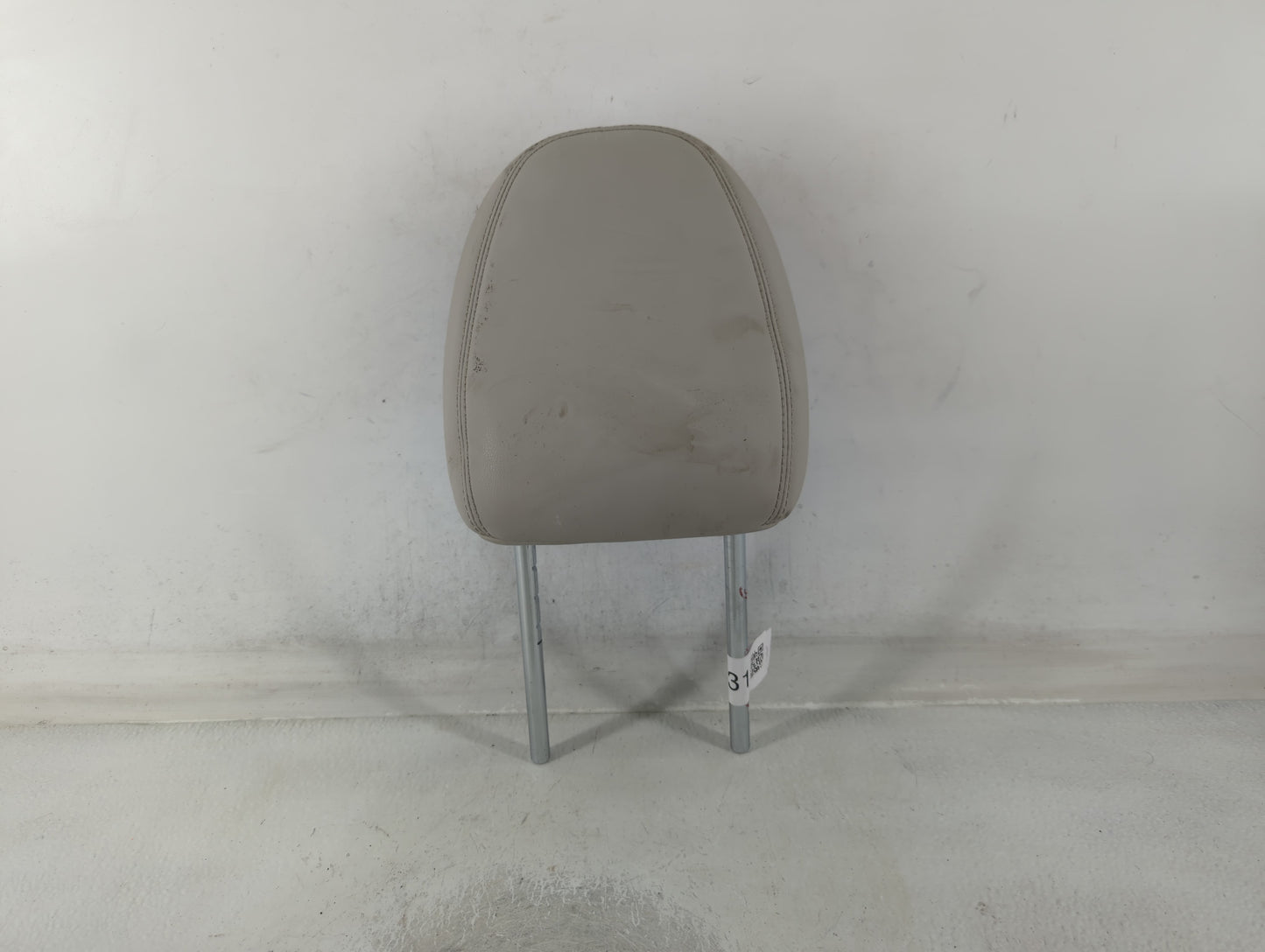 2016-2017 Infiniti Q50 Headrest Head Rest Rear Seat Cream - Oemusedautoparts1.com