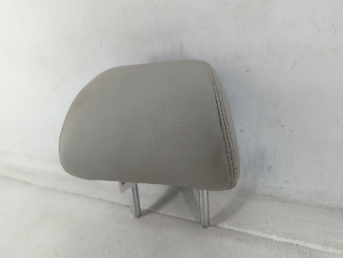 2016-2017 Infiniti Q50 Headrest Head Rest Rear Seat Ivory - Oemusedautoparts1.com