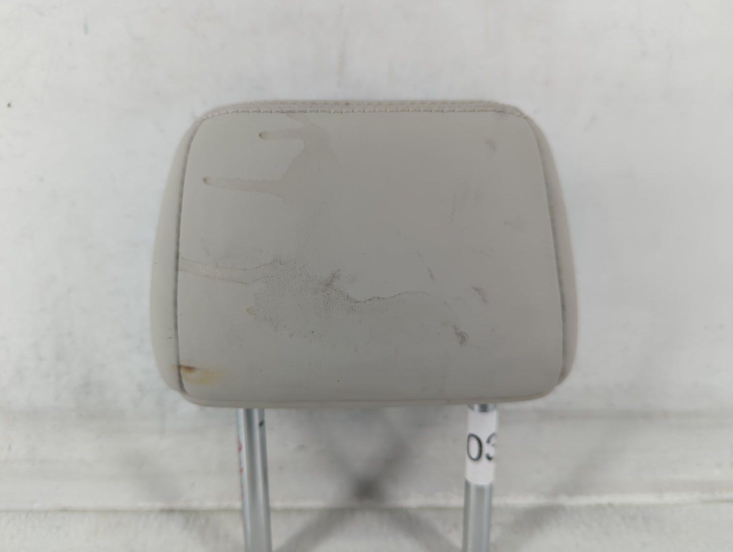 2016-2017 Infiniti Q50 Headrest Head Rest Rear Seat Ivory - Oemusedautoparts1.com