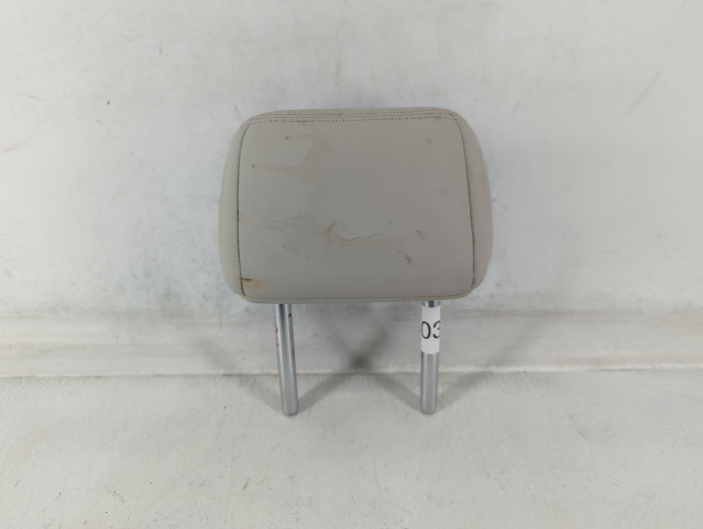 2016-2017 Infiniti Q50 Headrest Head Rest Rear Seat Ivory - Oemusedautoparts1.com
