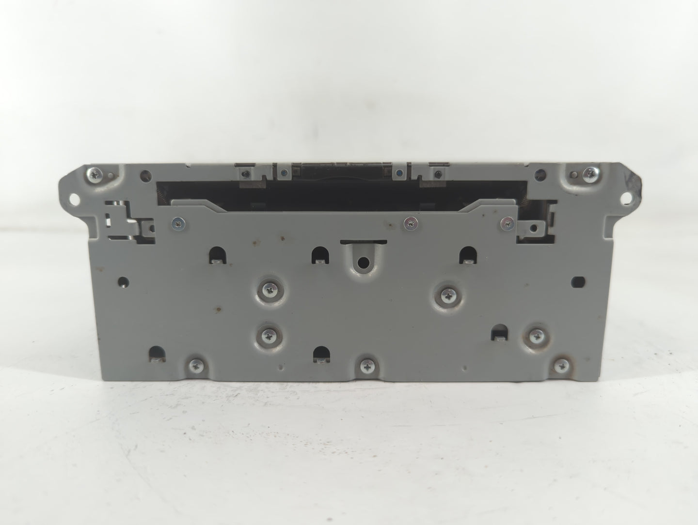 2016-2018 Infiniti Q50 Am Fm Cd Player Radio Receiver - Oemusedautoparts1.com