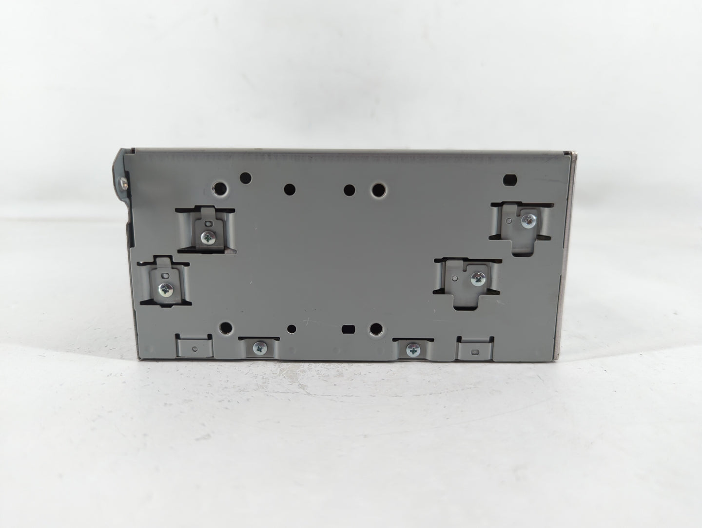 2016-2018 Infiniti Q50 Am Fm Cd Player Radio Receiver - Oemusedautoparts1.com