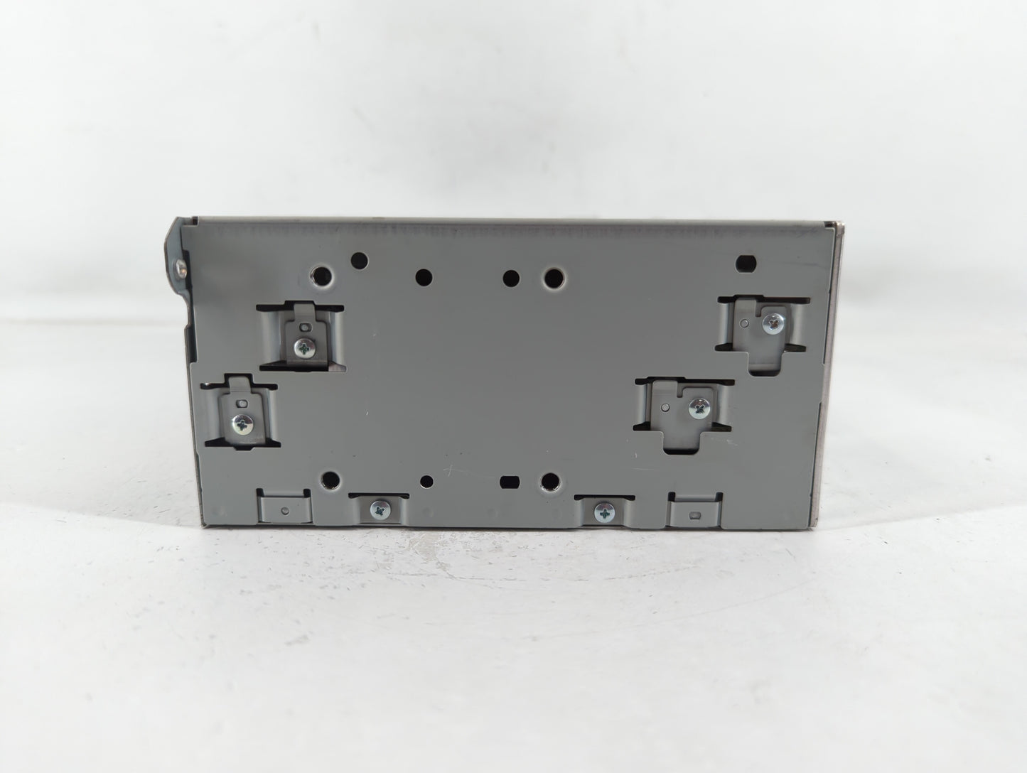 2016-2018 Infiniti Q50 Am Fm Cd Player Radio Receiver - Oemusedautoparts1.com