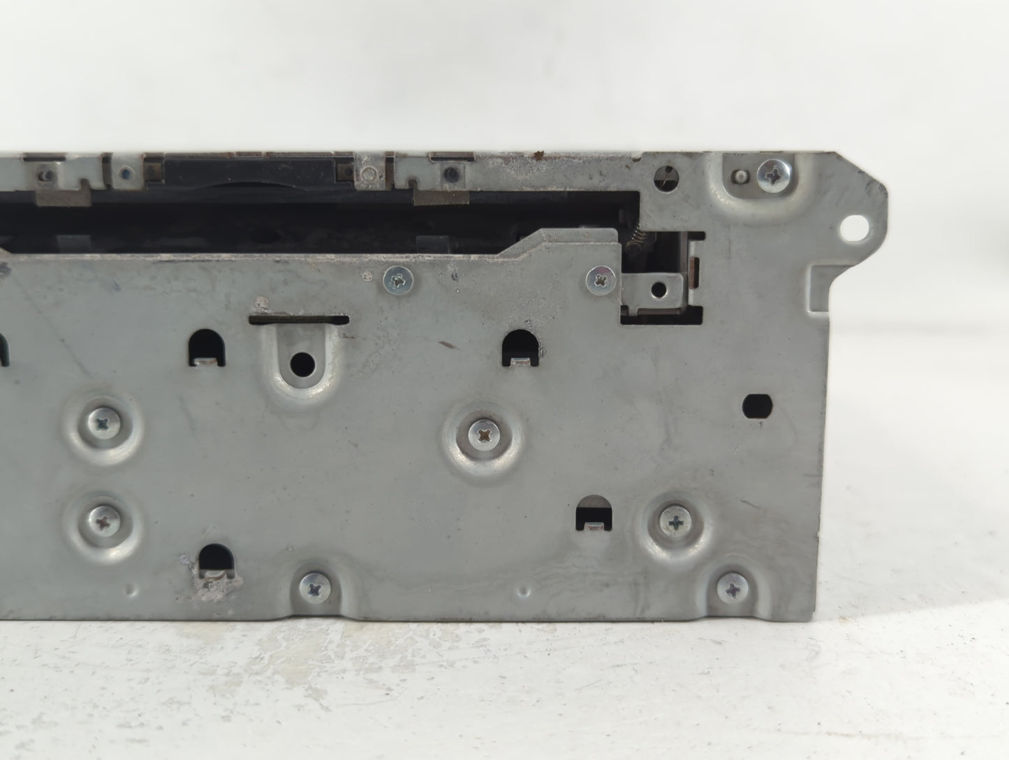 2016-2018 Infiniti Q50 Am Fm Cd Player Radio Receiver - Oemusedautoparts1.com