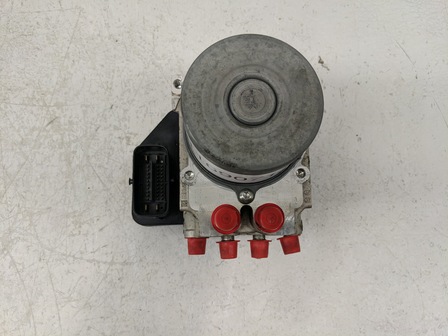 2017 Infiniti Q60 ABS Pump Control Module Replacement P/N:133000-5242 47660 5CB5A Fits OEM Used Auto Parts - Oemusedautopart
