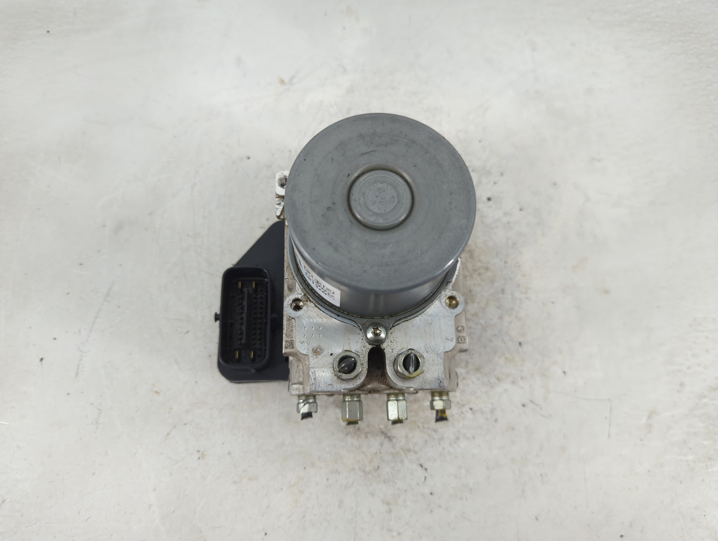 2017-2018 Infiniti Q60 ABS Pump Control Module Replacement P/N:47660 5CC5A Fits Fits 2017 2018 OEM Used Auto Parts - Oemused