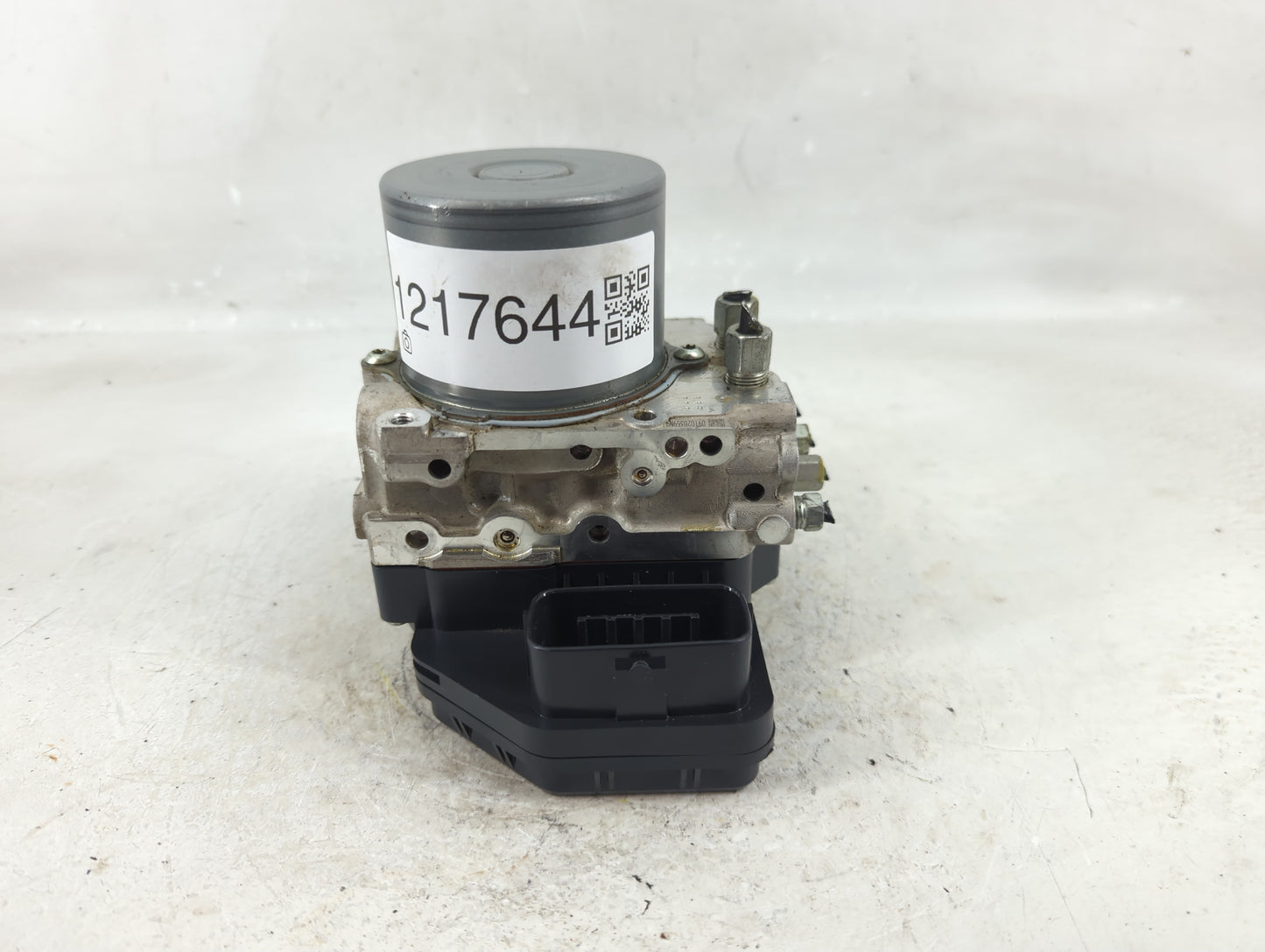 2017-2018 Infiniti Q60 ABS Pump Control Module Replacement P/N:47660 5CC5A Fits Fits 2017 2018 OEM Used Auto Parts - Oemused