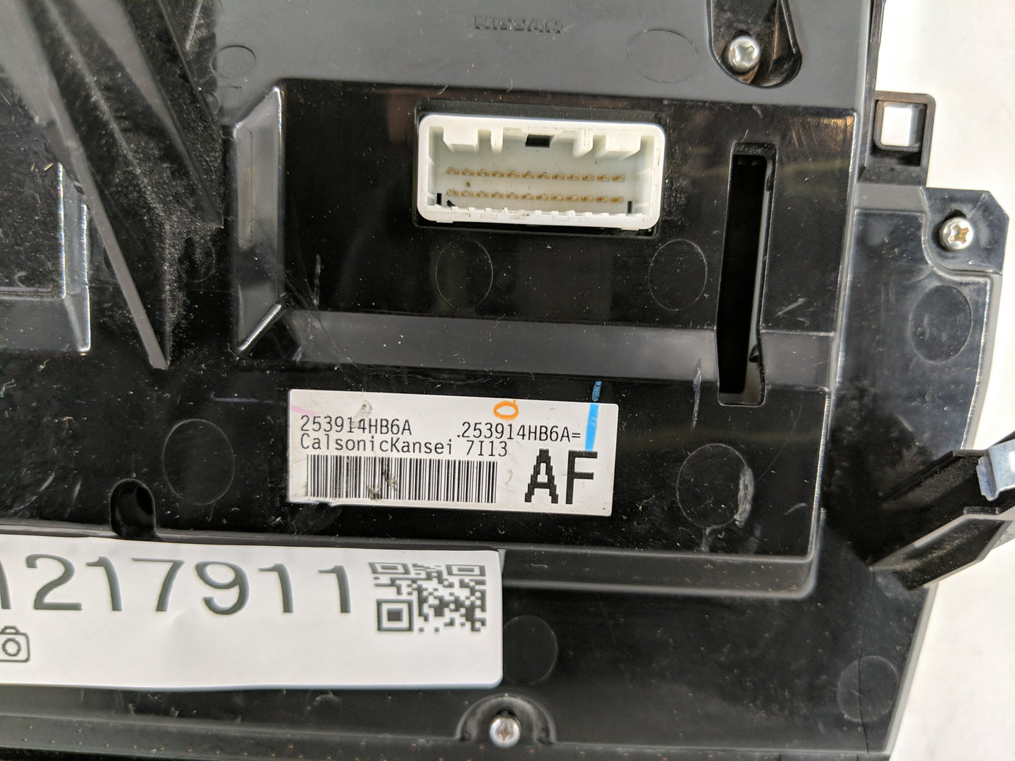 2017-2020 Infiniti Q60 Climate Control Module Temperature AC/Heater Replacement P/N:253914HB6A Fits OEM Used Auto Parts - Oe