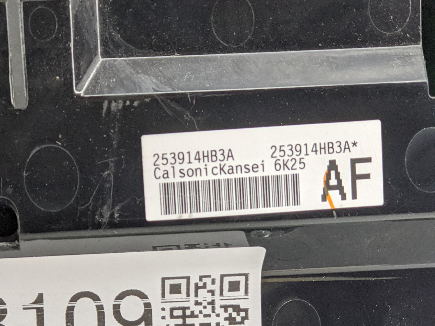 2017 Infiniti Q60 Radio AM FM Cd Player Receiver Replacement P/N:253914HB3A Fits OEM Used Auto Parts - Oemusedautoparts1.com