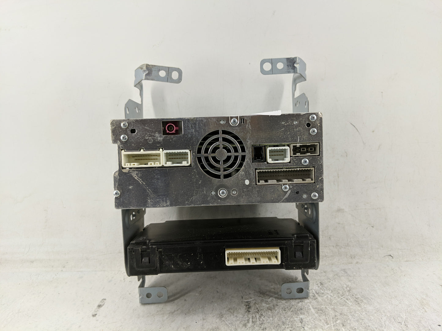 2017 Infiniti Q60 Radio AM FM Cd Player Receiver Replacement P/N:28330 4HB4A Fits OEM Used Auto Parts - Oemusedautoparts1.co