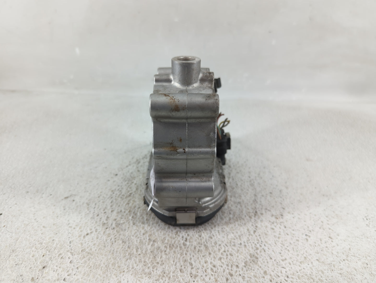 2017-2018 Infiniti Q60 Throttle Body P/N:0 280 750 541 Fits Fits 2016 2017 2018 2019 OEM Used Auto Parts - Oemusedautoparts1