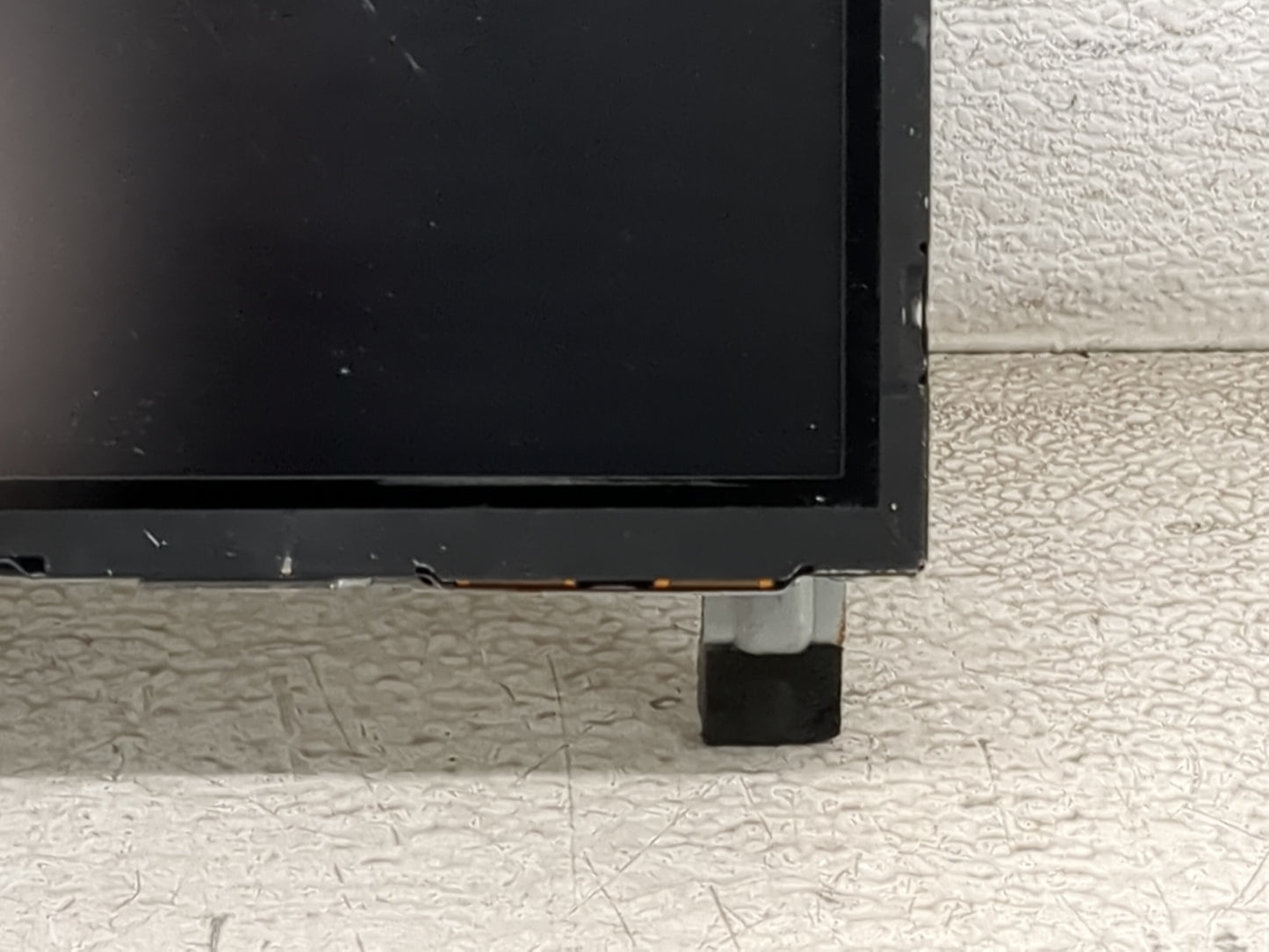 2017-2017 Infiniti Q60 Information Display Screen - Oemusedautoparts1.com
