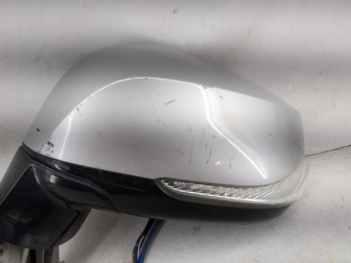 2017-2020 Infiniti Q60 Driver Side View Mirror - Left Door Mirror OEM Used - Oemusedautoparts1.com