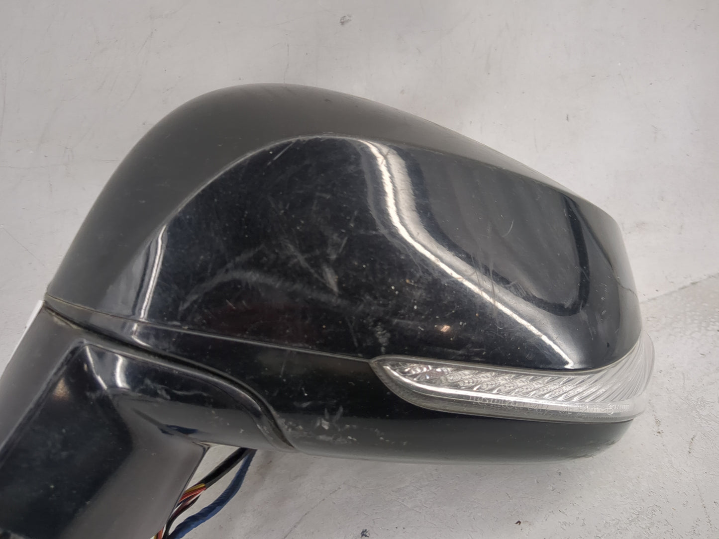 2017-2020 Infiniti Q60 Driver Side View Mirror - Left Door Mirror OEM Used - Oemusedautoparts1.com