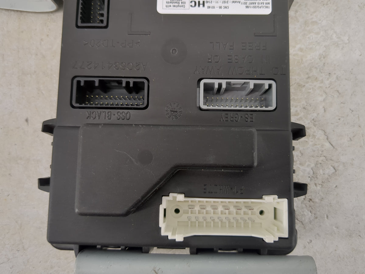 2017-2018 Infiniti Q60 Body Control Module Bcm 1502236 - Oemusedautoparts1.com