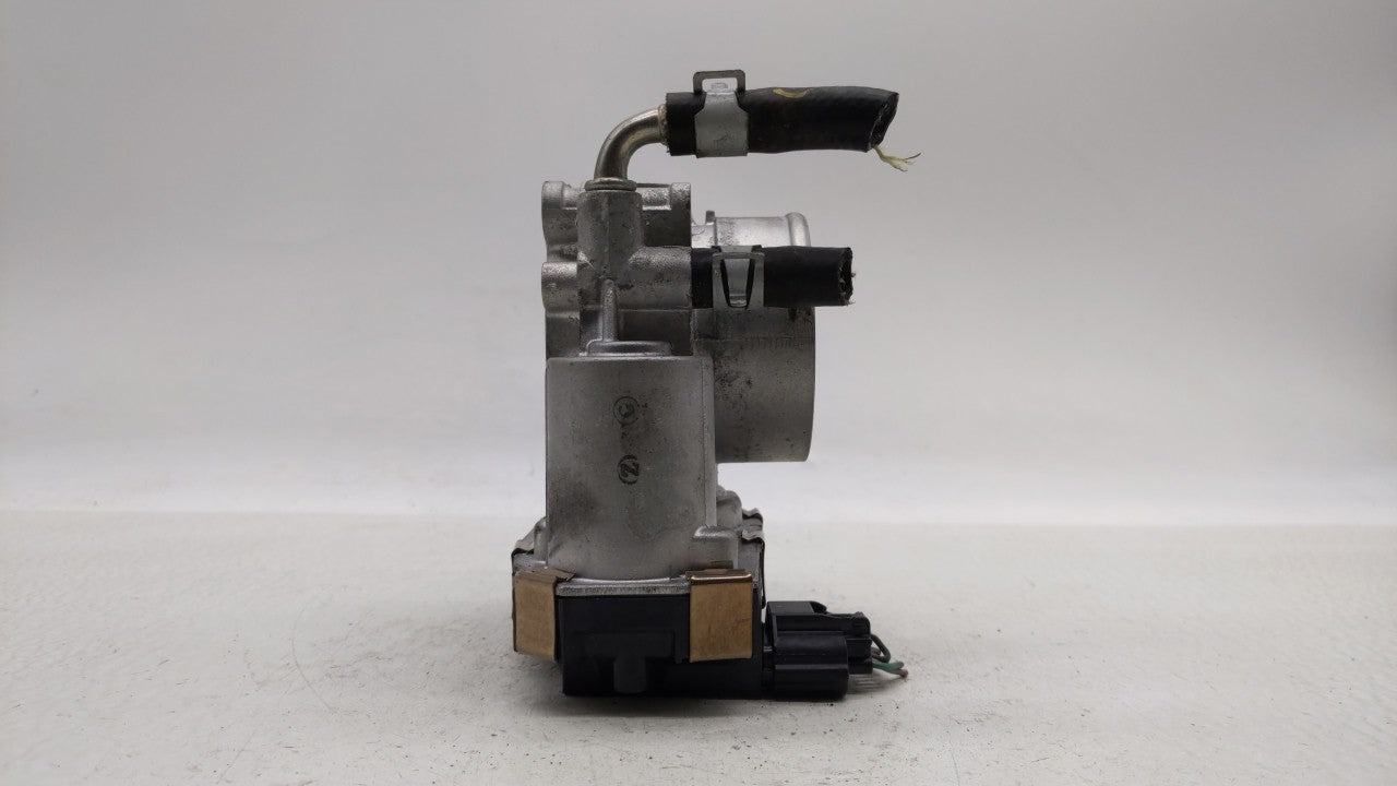 2017-2018 Infiniti Q60 Throttle Body P/N:RME60-52 Fits Fits 2016 2017 2018 OEM Used Auto Parts - Oemusedautoparts1.com